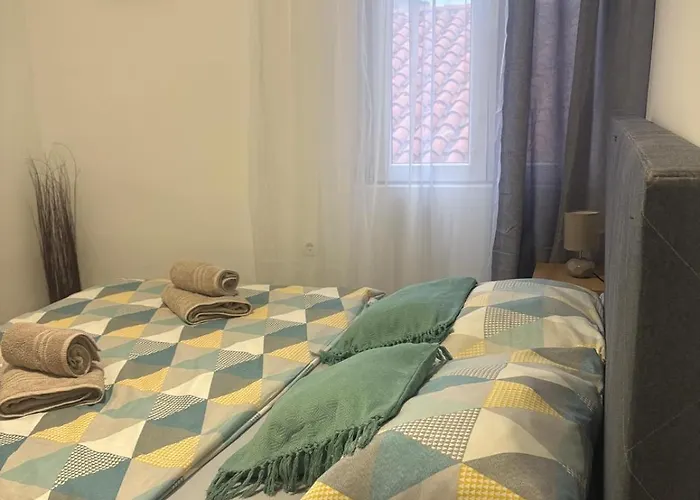 Mint 2 Zadar